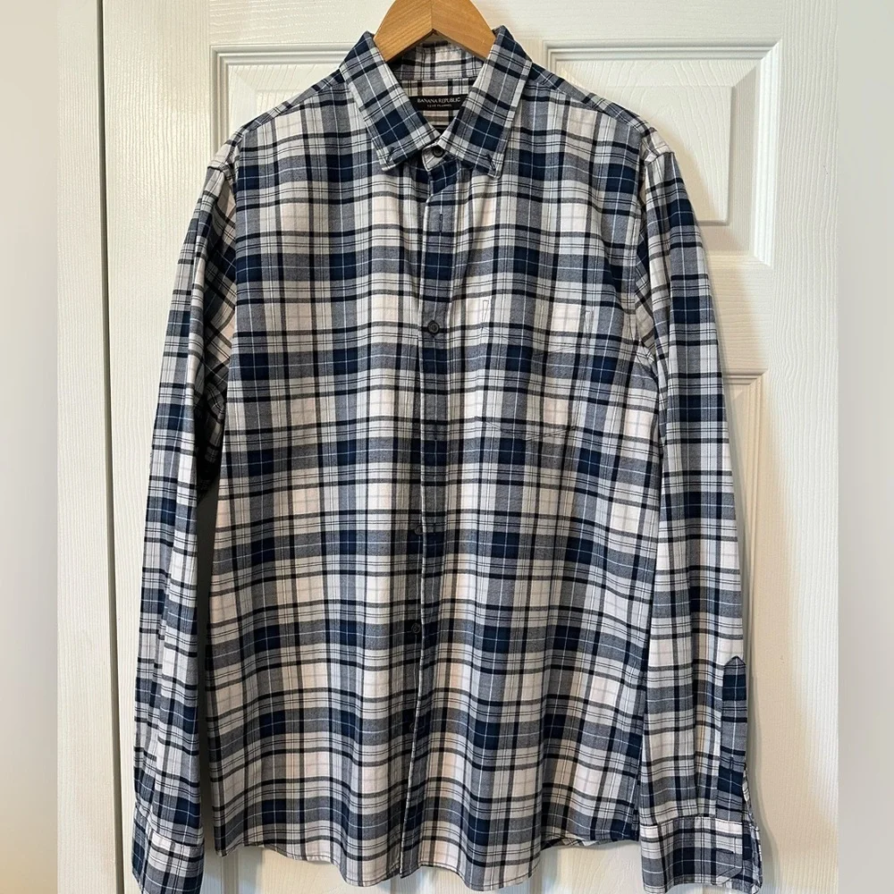 Banana Republic Luxe Flannel, Blue/White Plaid, Size Large